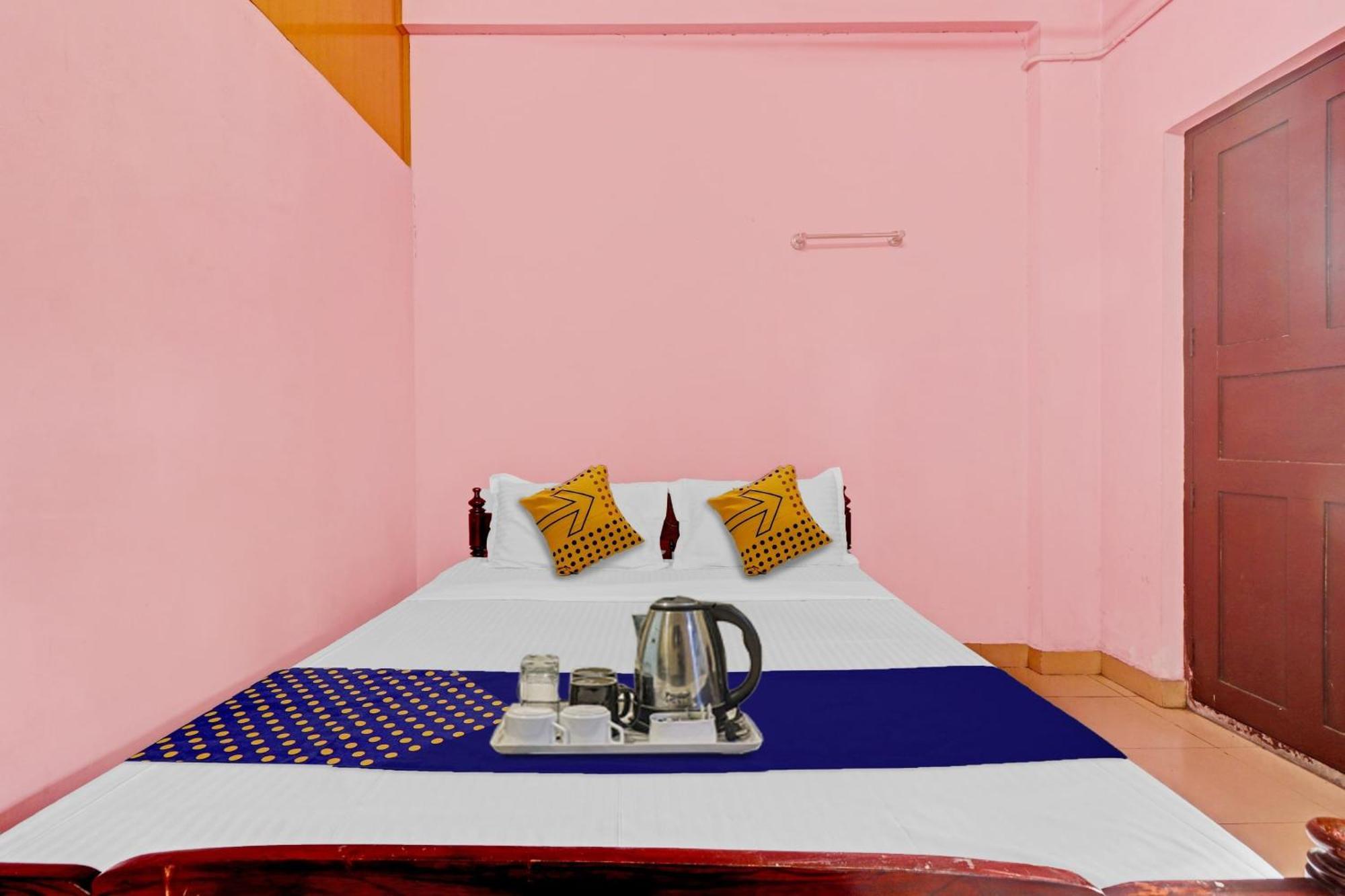Spot On Jayesh Guest House Nashik Bagian luar foto
