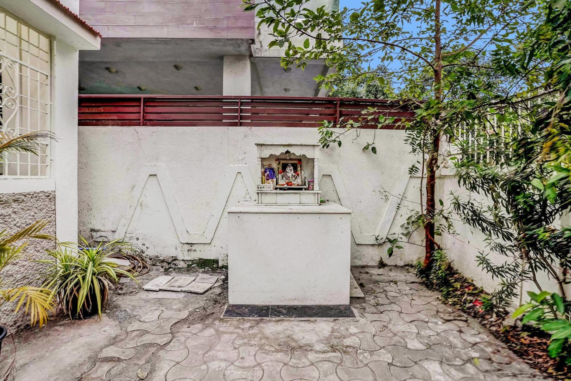 Spot On Jayesh Guest House Nashik Bagian luar foto